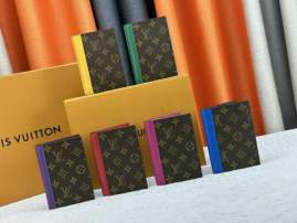 Picture of Louis Vuitton Wallets _SKUfw207312716fw